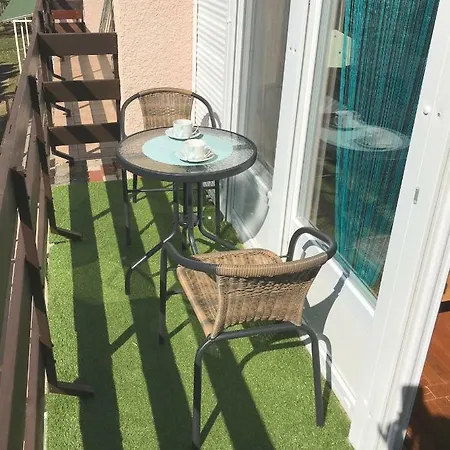 Balaton-zamardi: Beach Style Apartman